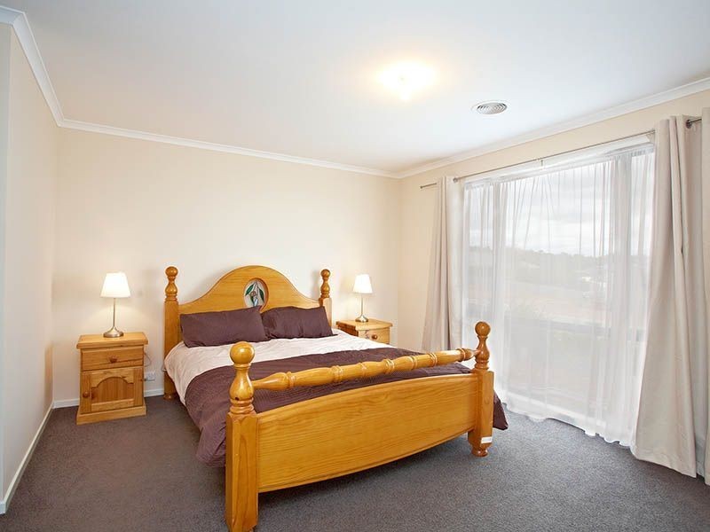 36 Sheldon Drive, Berwick VIC 3806