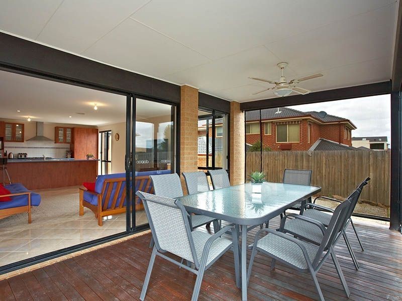 36 Sheldon Drive, Berwick VIC 3806