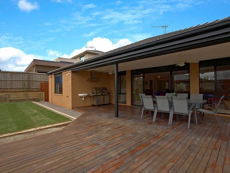 36 Sheldon Drive, Berwick VIC 3806