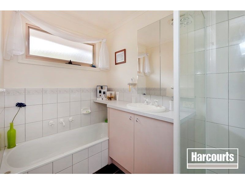 1 Harley Court, Berwick VIC 3806