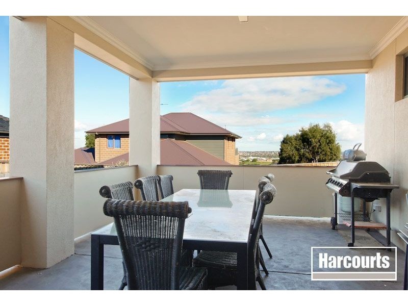 9 Jembecca Drive, Berwick VIC 3806