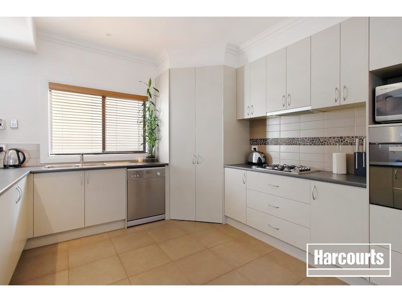 9 Jembecca Drive, Berwick VIC 3806