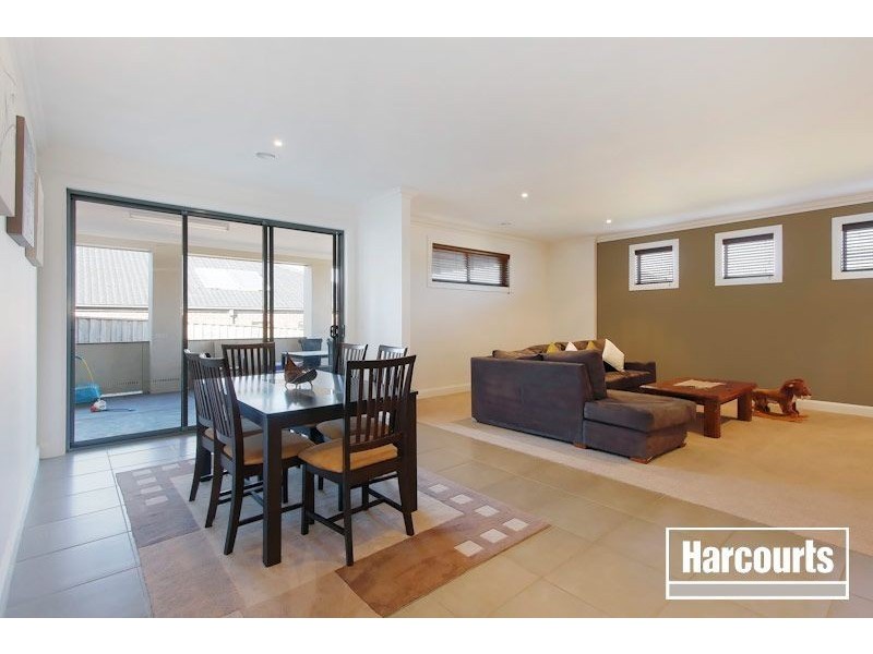 9 Jembecca Drive, Berwick VIC 3806