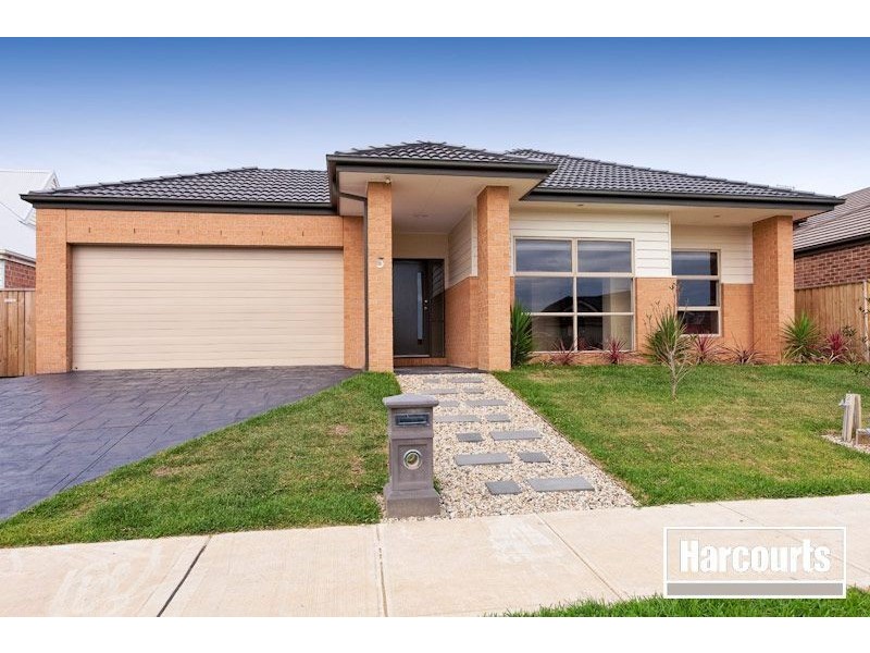 5 Bellerive Avenue, Officer VIC 3809