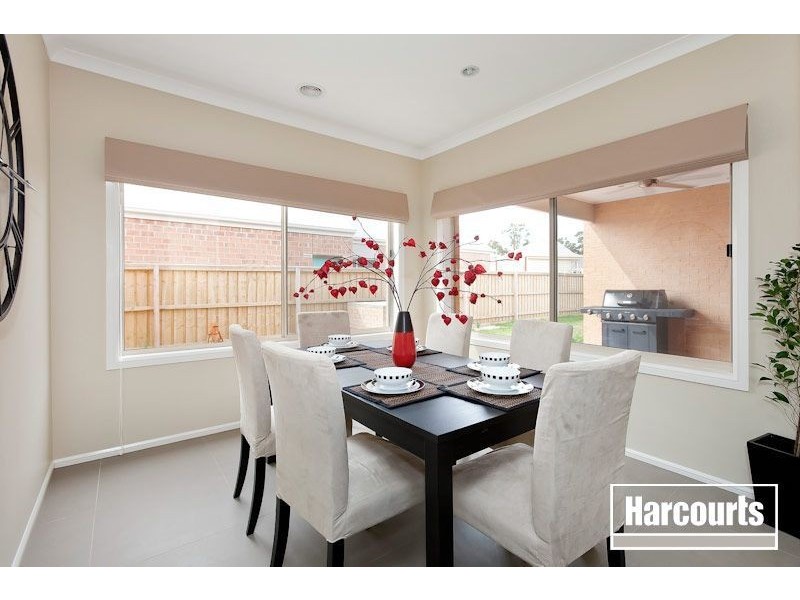 5 Bellerive Avenue, Officer VIC 3809