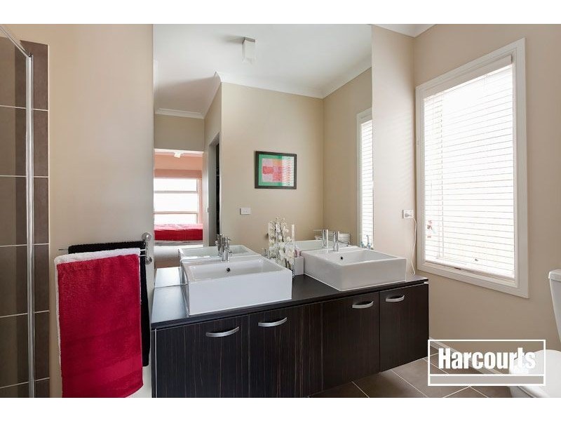 5 Bellerive Avenue, Officer VIC 3809