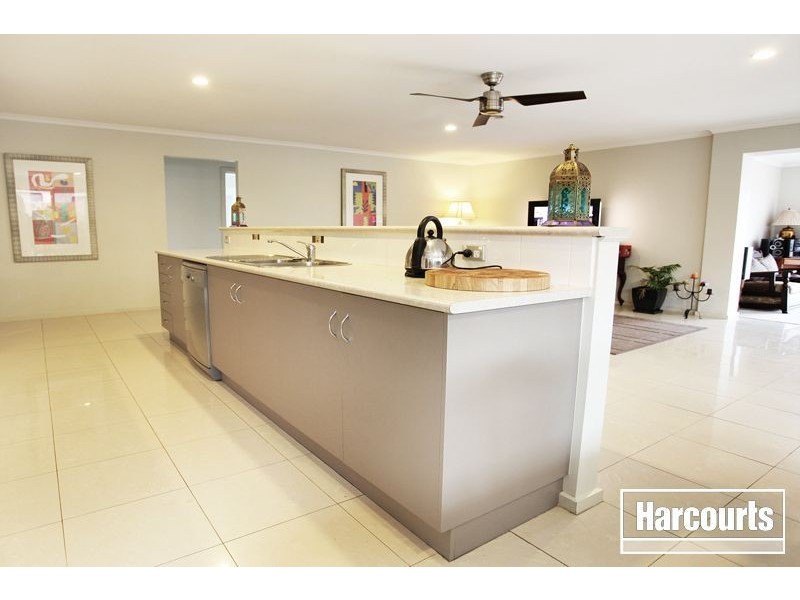 36 Rodlarni Crescent, Berwick VIC 3806