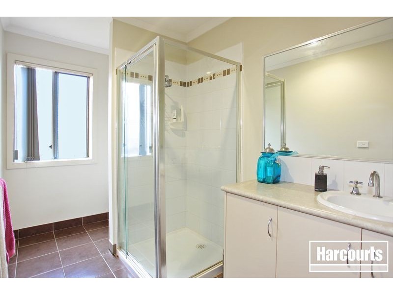 36 Rodlarni Crescent, Berwick VIC 3806