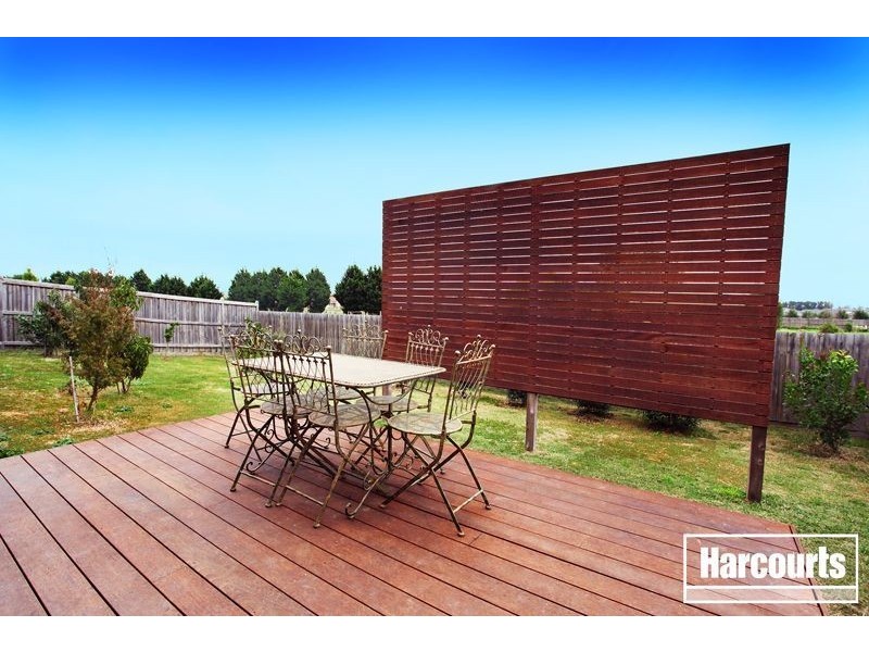 36 Rodlarni Crescent, Berwick VIC 3806