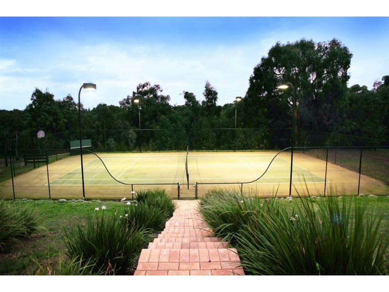 6 Cardinia Creek Road, Narre Warren East VIC 3804