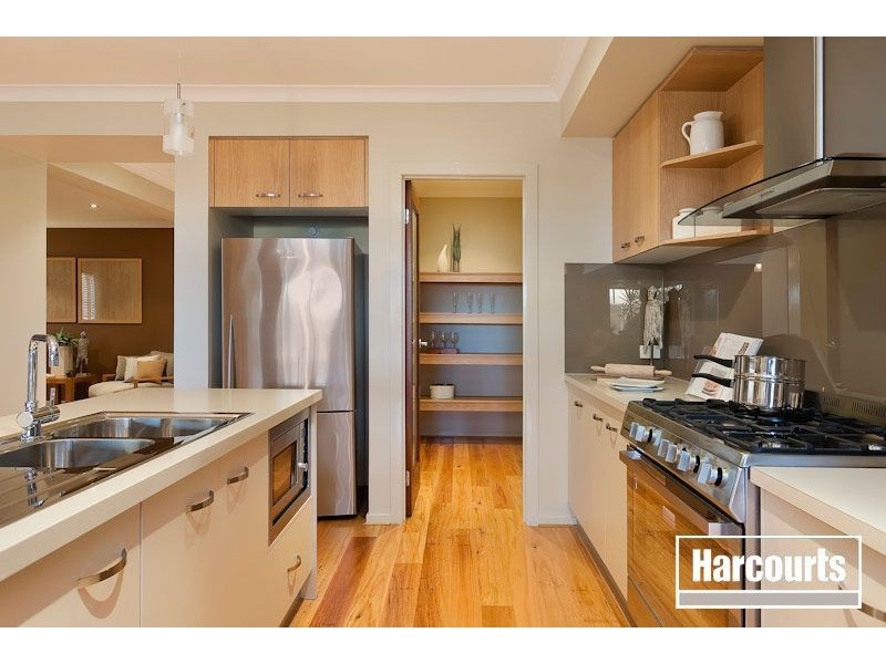 13 Geranium Court, Berwick VIC 3806