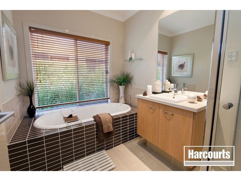 13 Geranium Court, Berwick VIC 3806