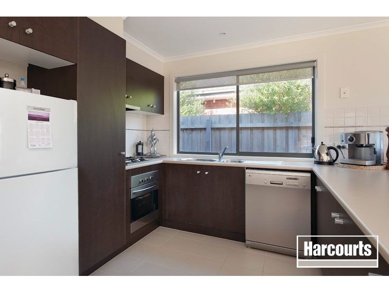 19 Melzak Way, Berwick VIC 3806