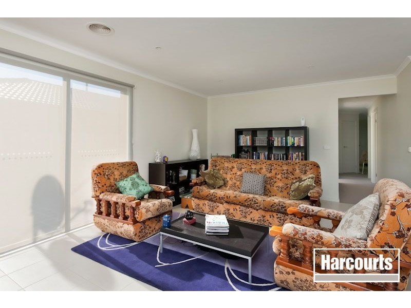 19 Melzak Way, Berwick VIC 3806