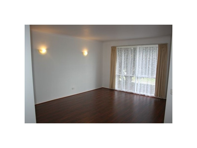 22 Insignia Crescent, Berwick VIC 3806