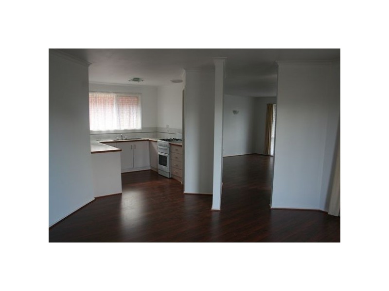 22 Insignia Crescent, Berwick VIC 3806