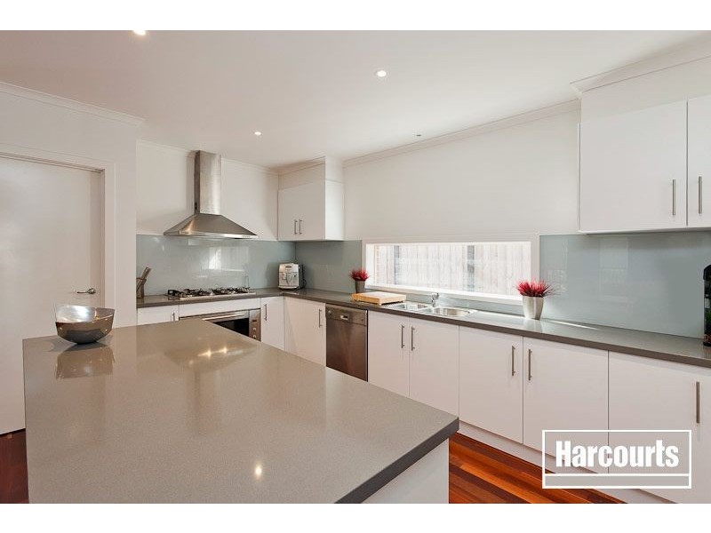 12 Jack William Way, Berwick VIC 3806