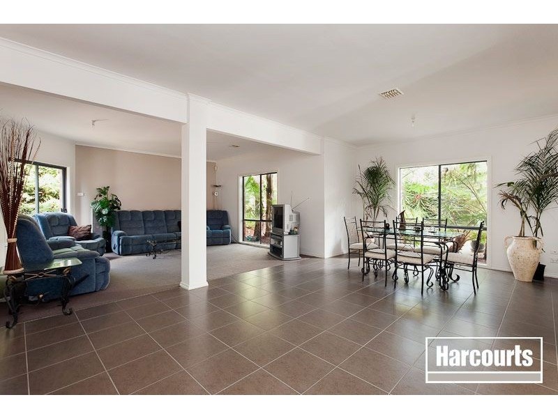 62 Chirnside Road, Berwick VIC 3806