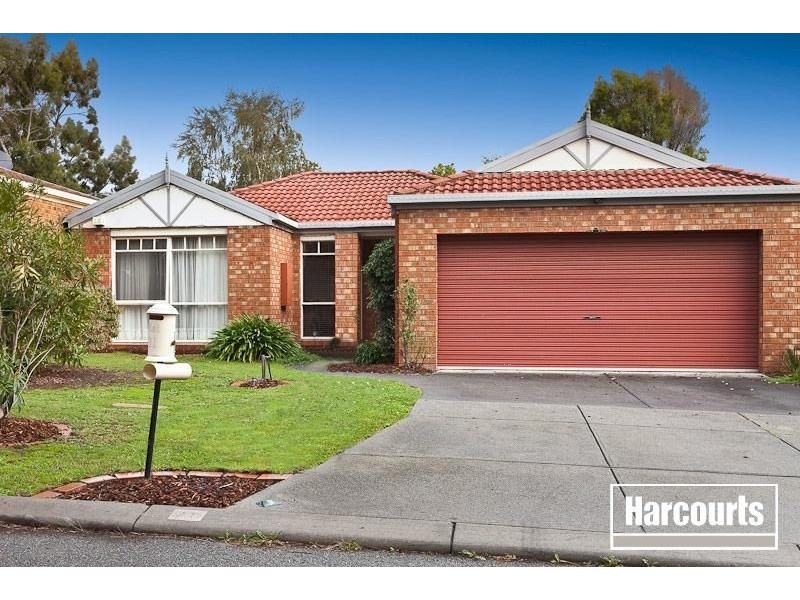 31 Adelong Court, Berwick VIC 3806