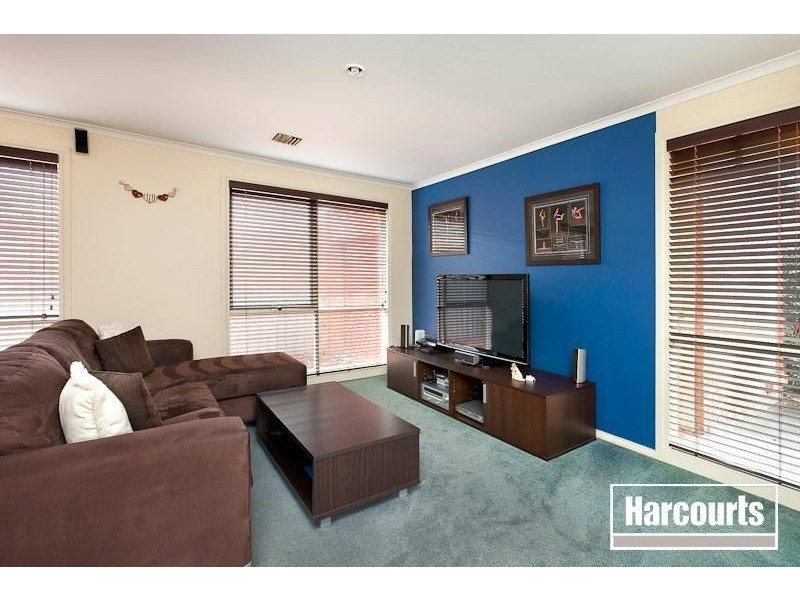 31 Adelong Court, Berwick VIC 3806