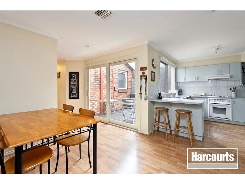 31 Adelong Court, Berwick VIC 3806