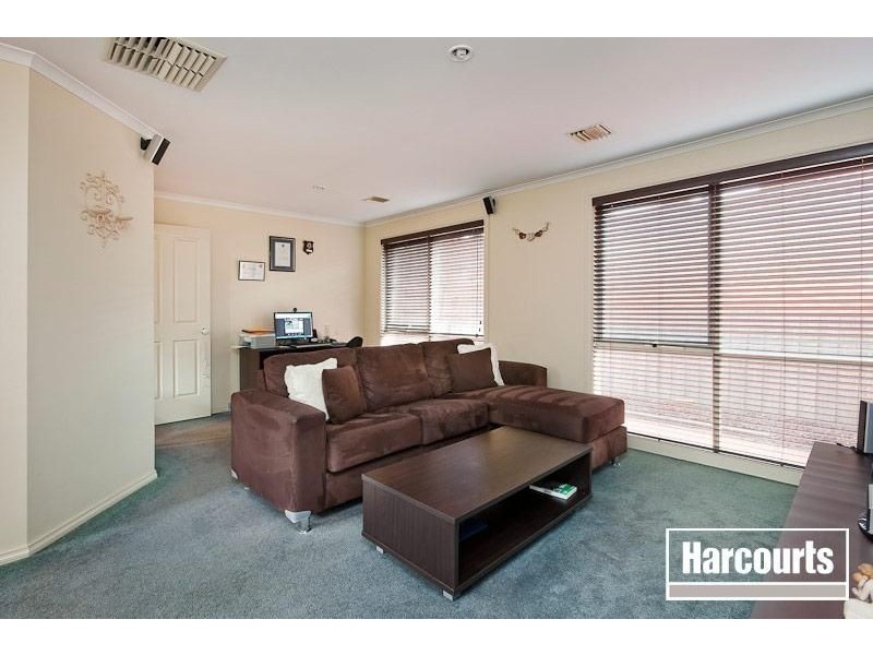 31 Adelong Court, Berwick VIC 3806