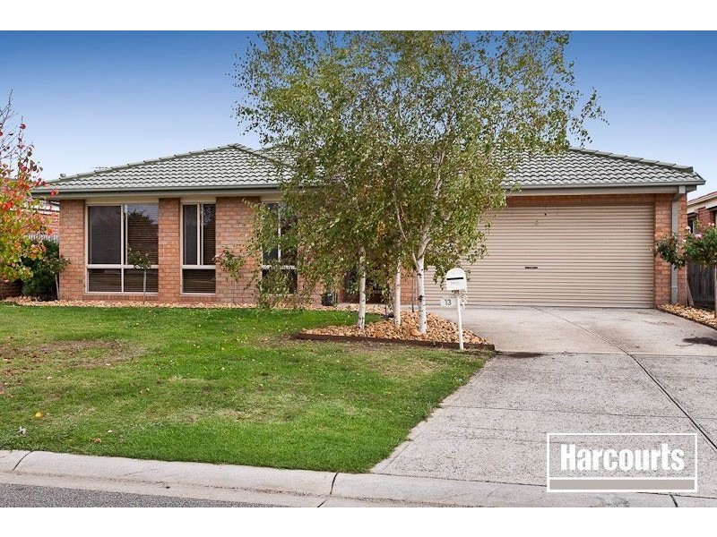 13 Balmaceda Court, Berwick VIC 3806