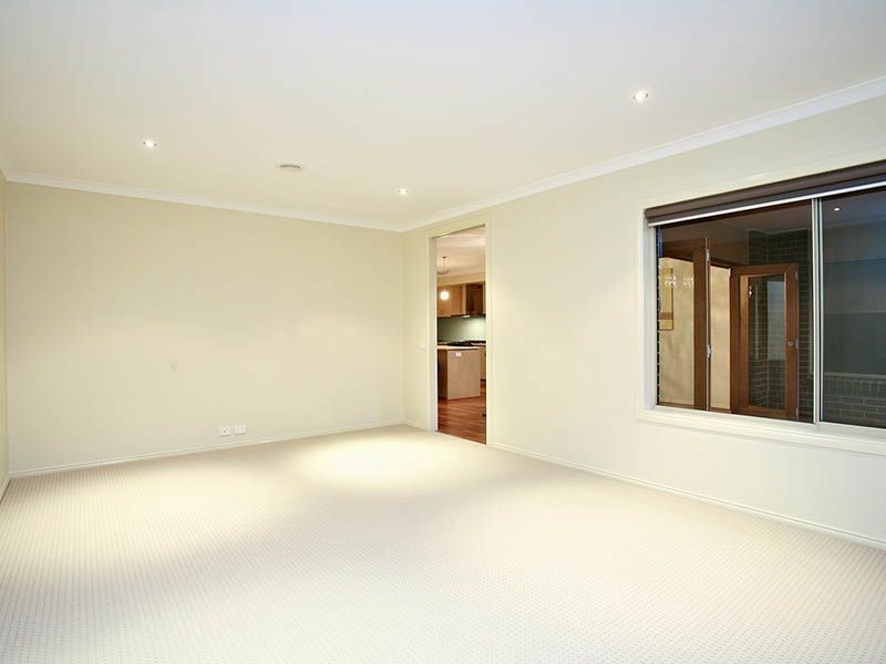 3 Honey Court, Berwick VIC 3806