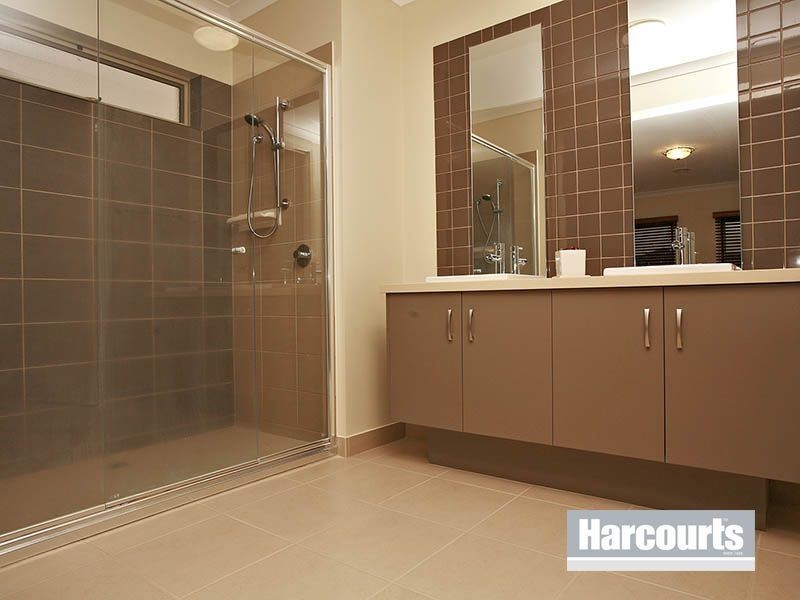 3 Honey Court, Berwick VIC 3806