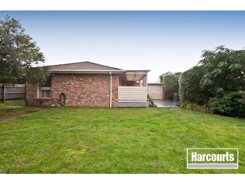 11 Chirnside Road, Berwick VIC 3806