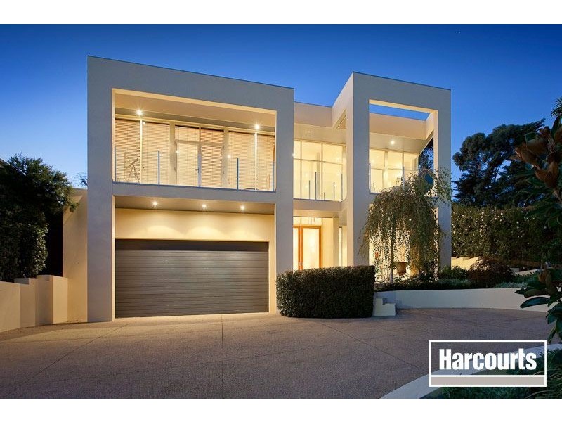 36 Rheanva Street, Berwick VIC 3806