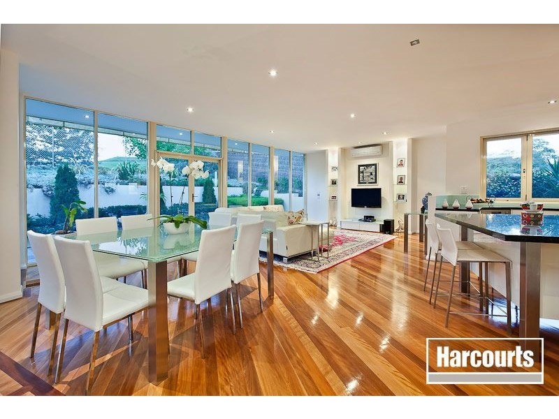 36 Rheanva Street, Berwick VIC 3806