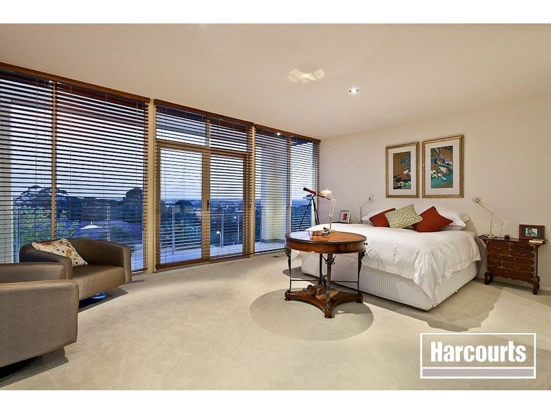 36 Rheanva Street, Berwick VIC 3806