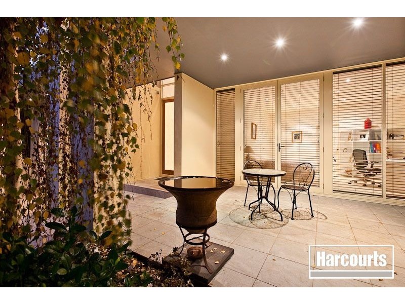 36 Rheanva Street, Berwick VIC 3806