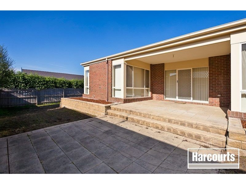 76 Berwick Springs Promenade, Narre Warren South VIC 3805