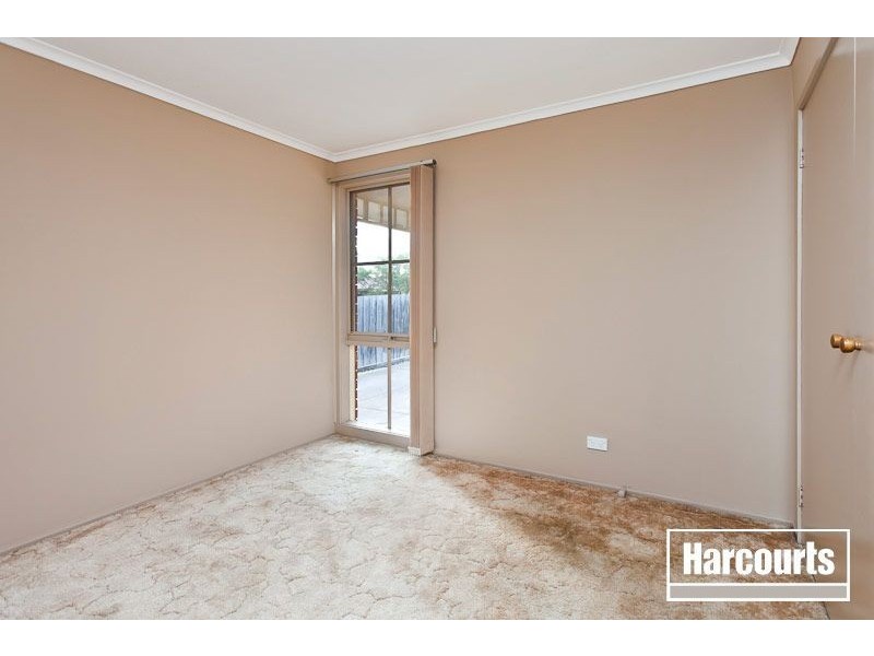 2/31 Florence Avenue, Berwick VIC 3806