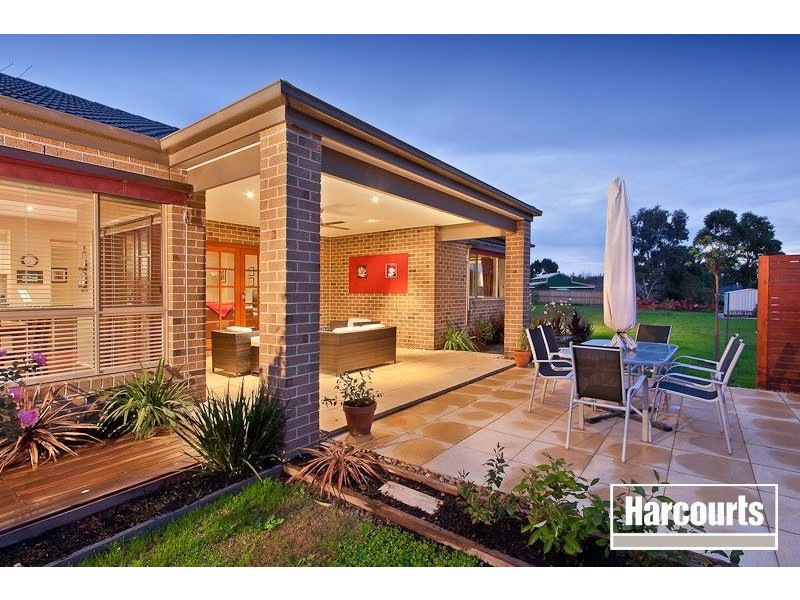 9 Roselea Place, Narre Warren North VIC 3804