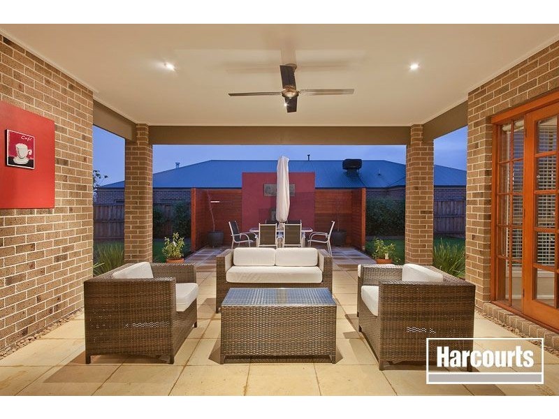 9 Roselea Place, Narre Warren North VIC 3804