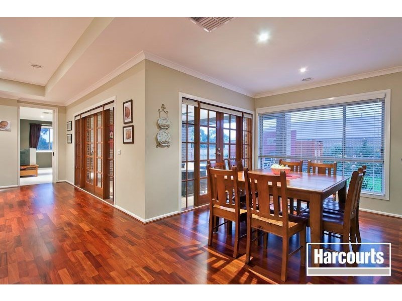 9 Roselea Place, Narre Warren North VIC 3804