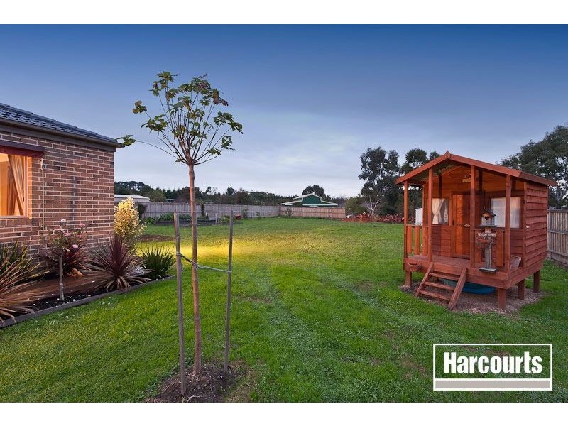 9 Roselea Place, Narre Warren North VIC 3804