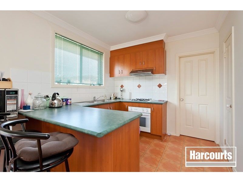 27 Strabane Way, Hampton Park VIC 3976