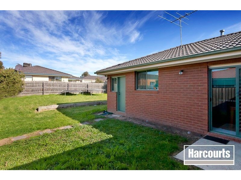 27 Strabane Way, Hampton Park VIC 3976