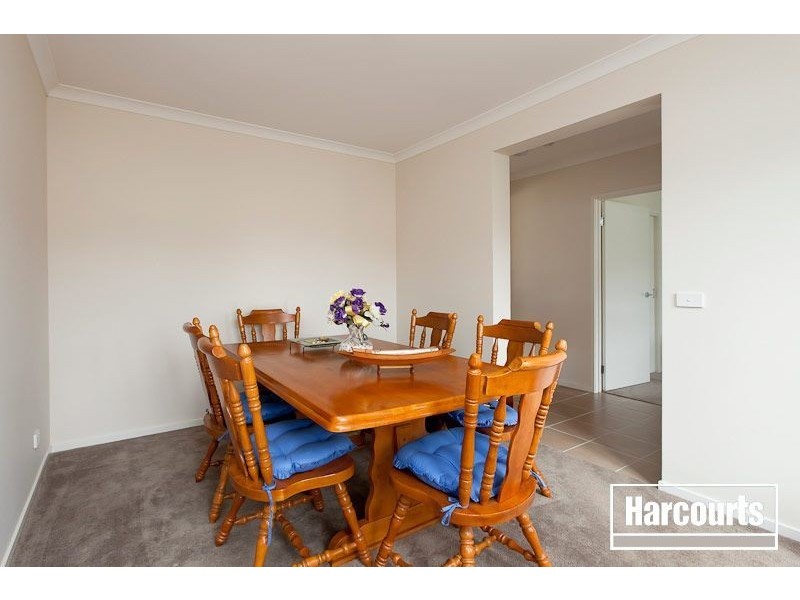 27 Saul Avenue, Berwick VIC 3806