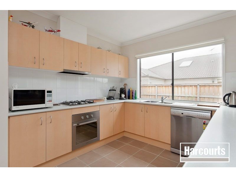 27 Saul Avenue, Berwick VIC 3806