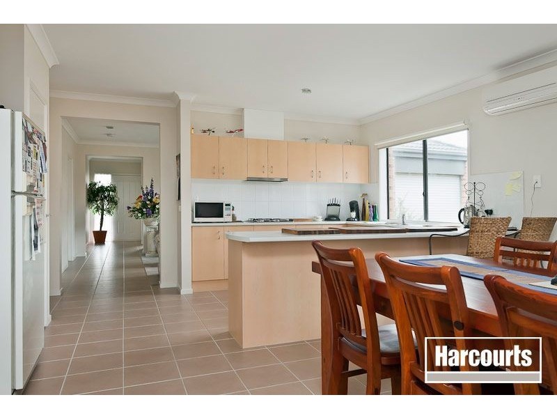 27 Saul Avenue, Berwick VIC 3806