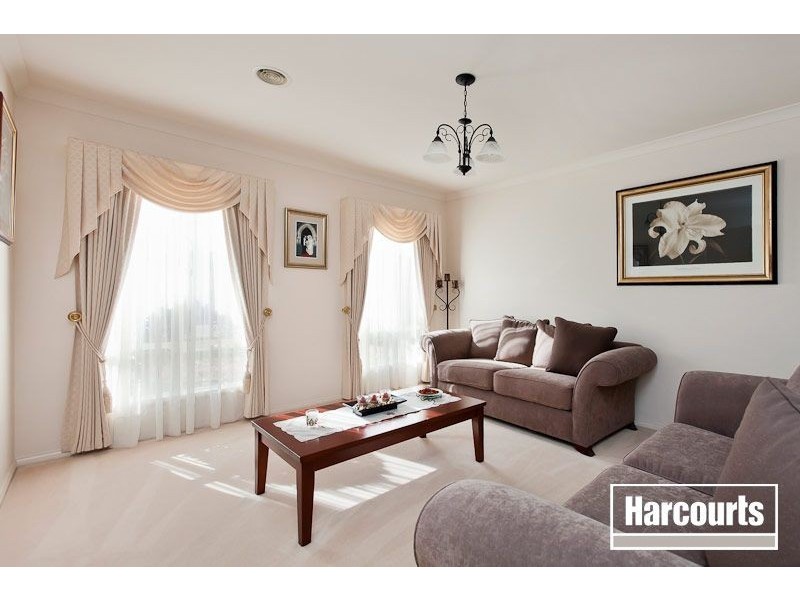 119 Robinswood Parade, Narre Warren South VIC 3805