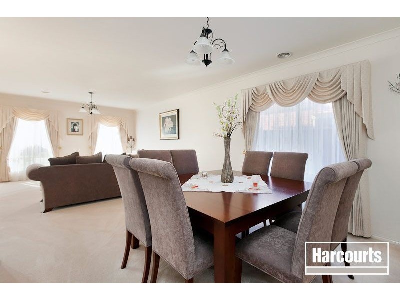 119 Robinswood Parade, Narre Warren South VIC 3805