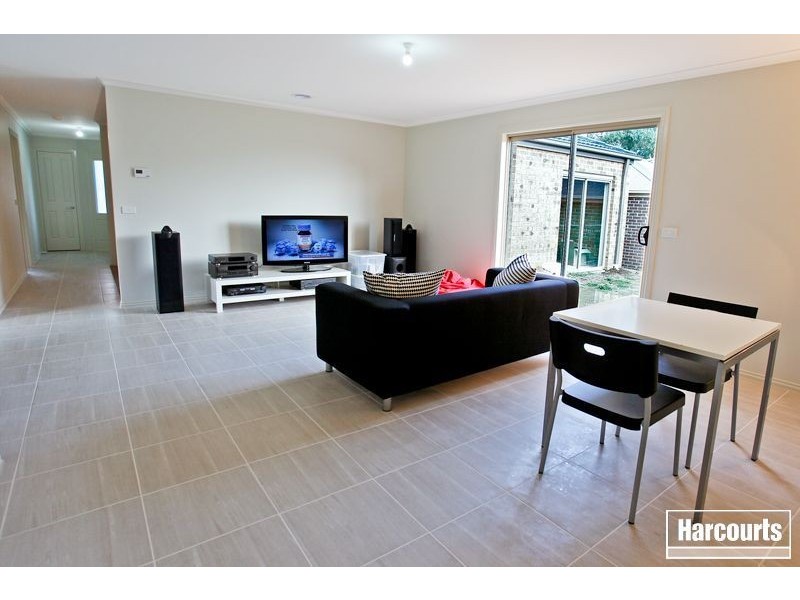 4 Golf Links Road, Berwick VIC 3806