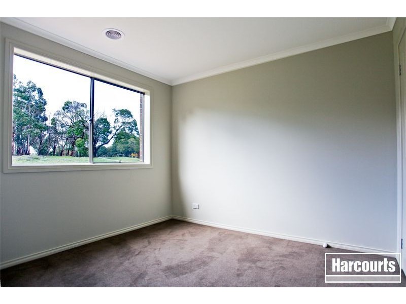 4 Golf Links Road, Berwick VIC 3806