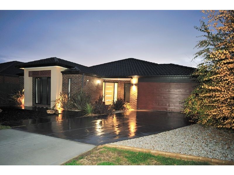 3 Calliandra Court, Berwick VIC 3806